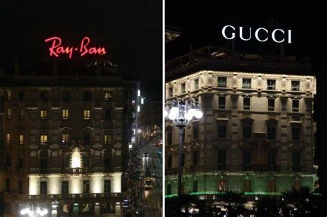 insegna gucci duomo|Milano, l'ultimo neon di Piazza Duomo cambia sponsor: da Ray .